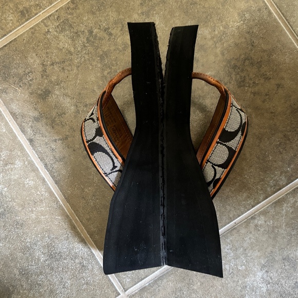 Coach wedge sandals size 8.5 - worn once - Picture 3 of 3